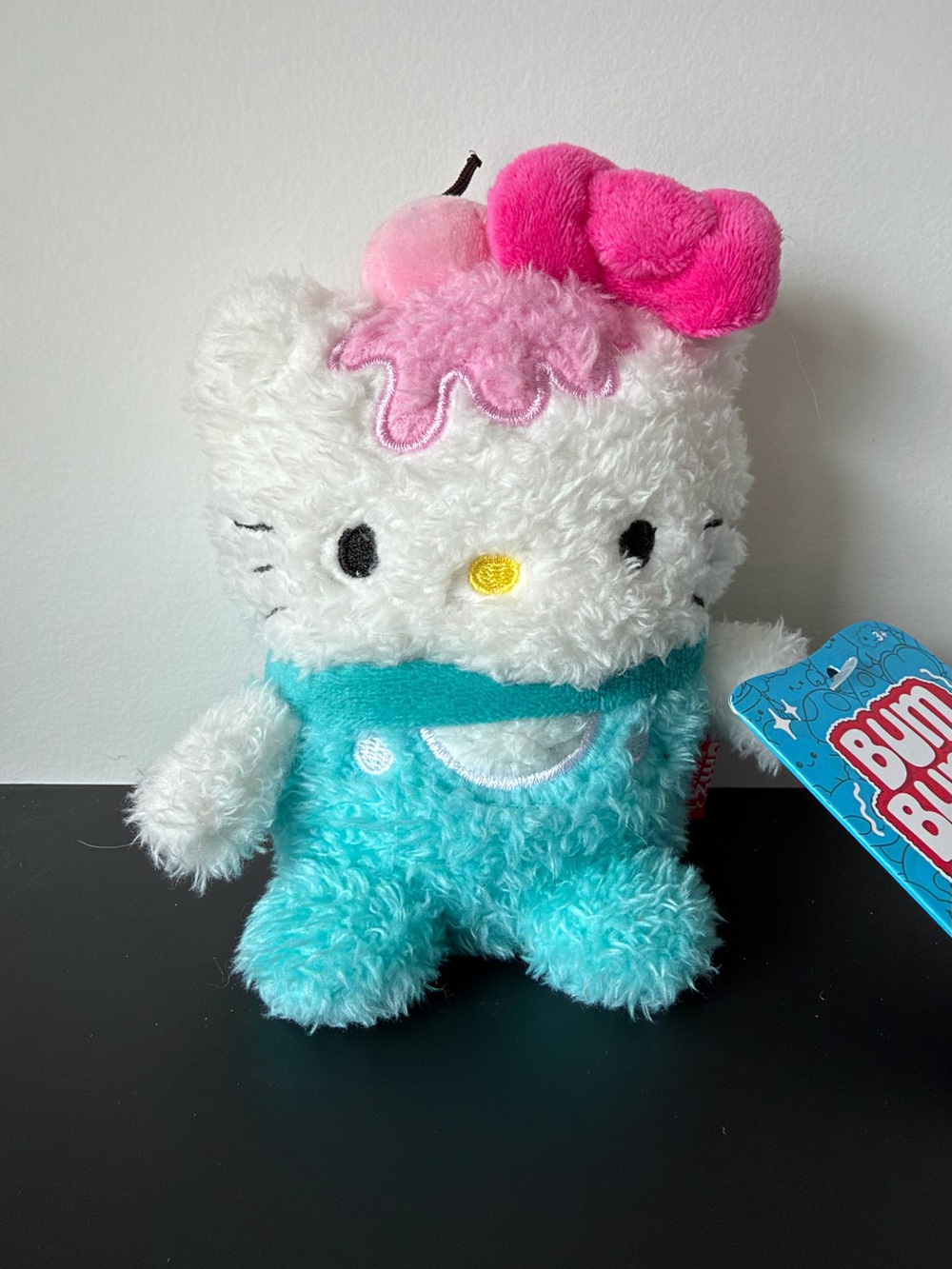 NWT Bumbumz Sanrio Hello Kitty Sundae Food Truck Series